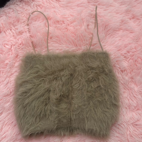 Furry crop top - Picture 1 of 2